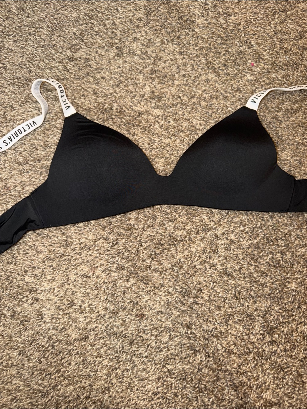 Victoria’s Secret T-Shirt lightly lined Wireless Bra 32A Black Adjustable Straps